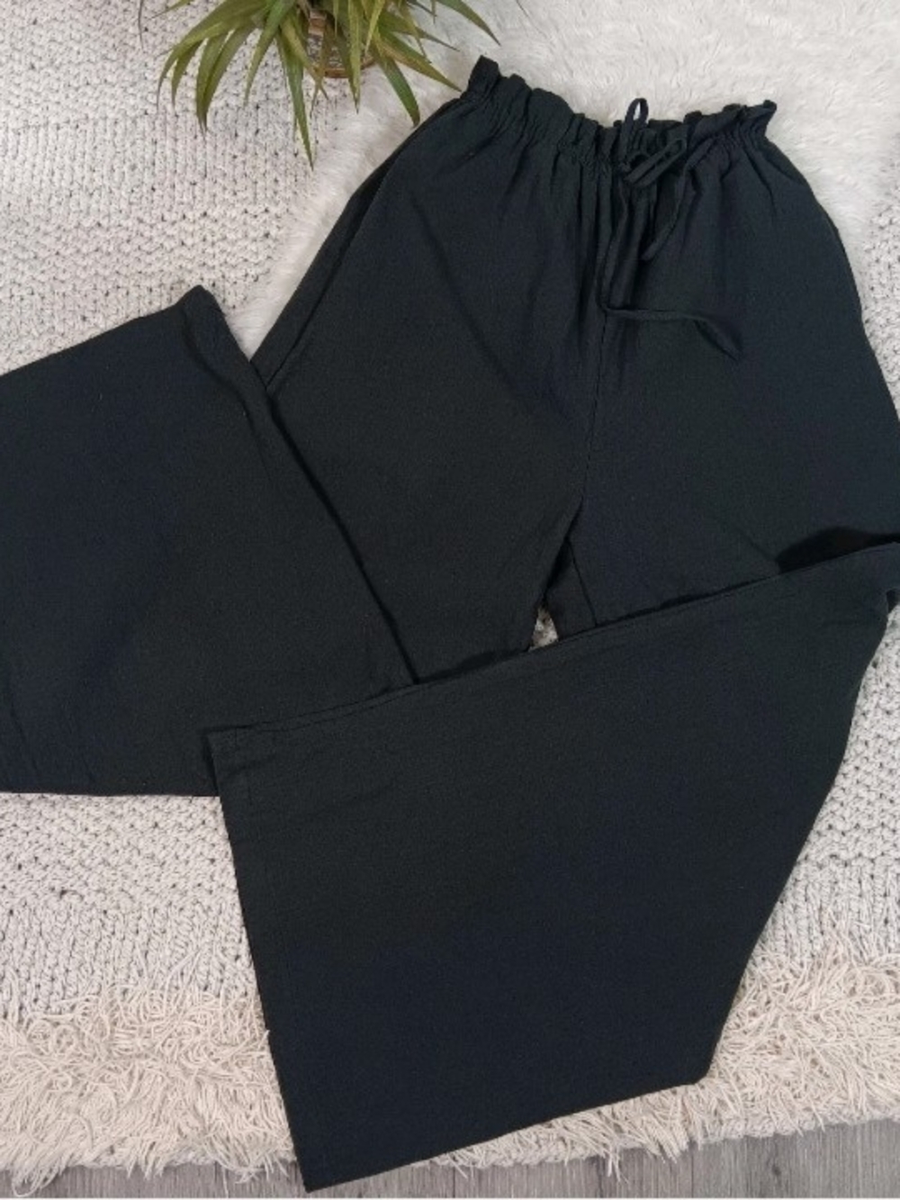 NWT VayCay Black Super Wide-Leg Paperbag Waist Drawstring Pants - Size 4